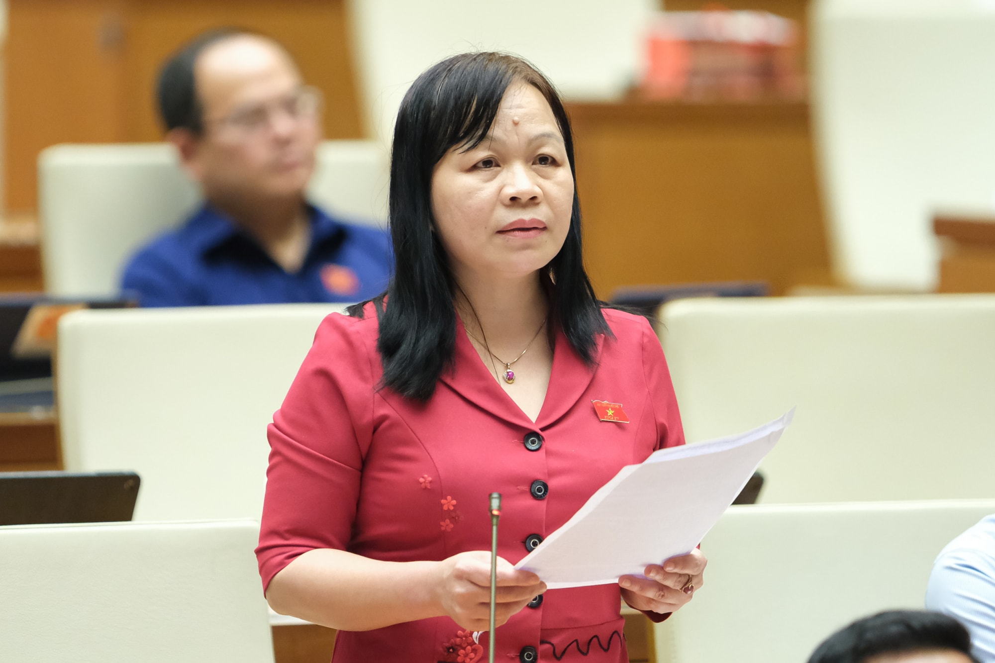 can tang cuong y thuc tiet kiem chong lang phi trong viec mua sach giao khoa hinh 1