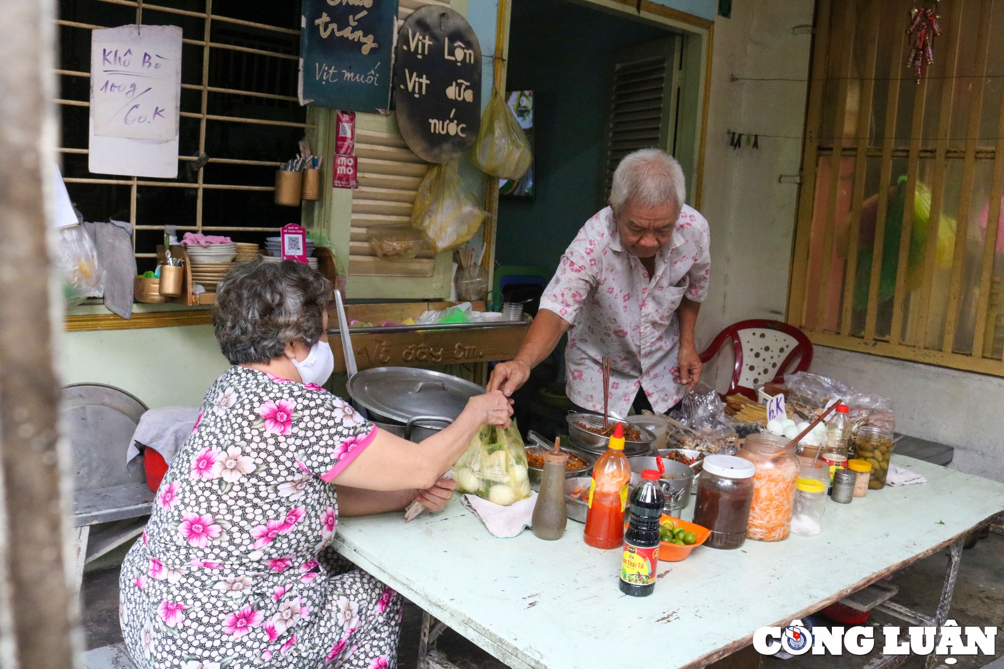 tp hcm co mot quan chao 1000 dong o thoi bao gia hinh 11