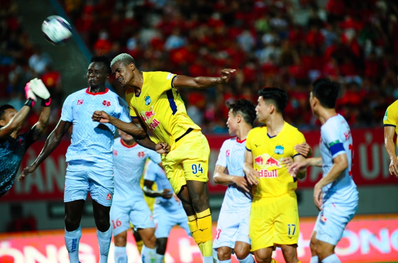hoang anh gia lai thua be bang 0 4 truoc hai phong o cup tu hung hinh 4