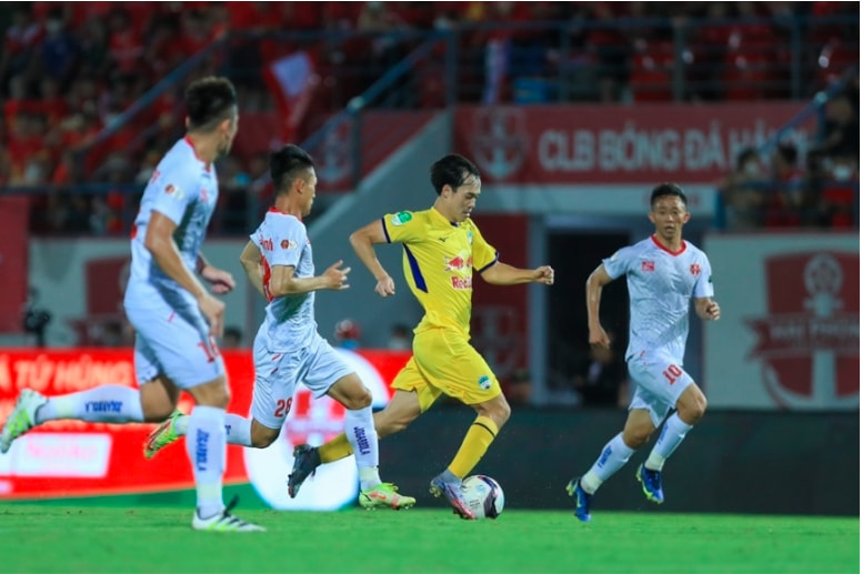 hoang anh gia lai thua be bang 0 4 truoc hai phong o cup tu hung hinh 1
