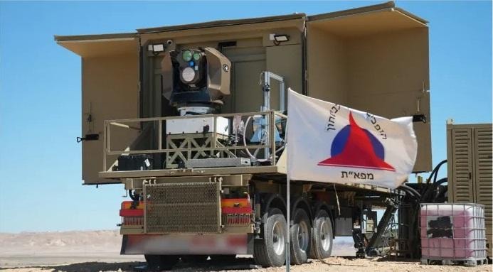 israel che tao vu khi laser de chong lai cac moi de doa tren bau troi hinh 1