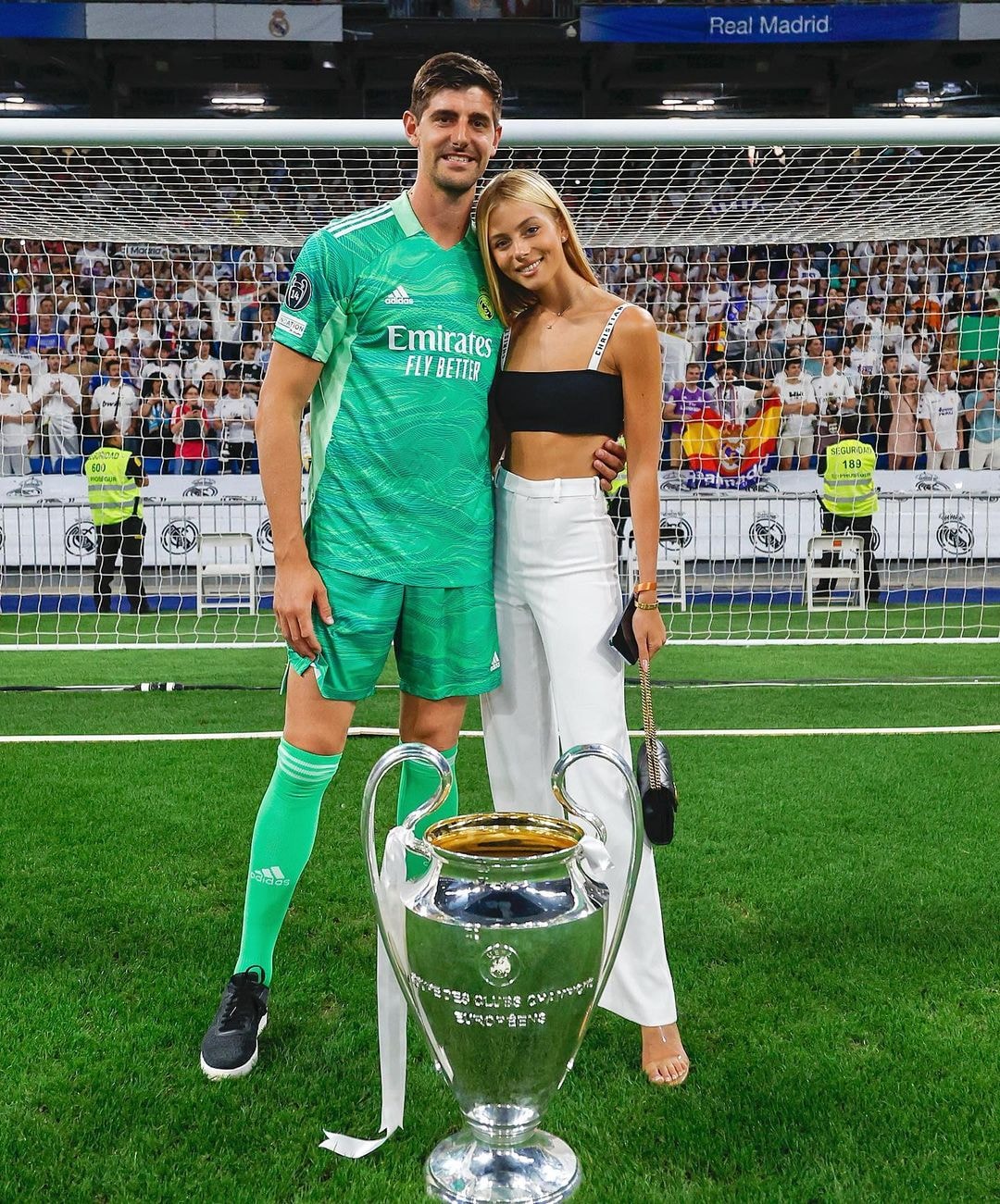 sau chuc vo dich champions league courtois cau hon co nguoi mau noi y hinh 1