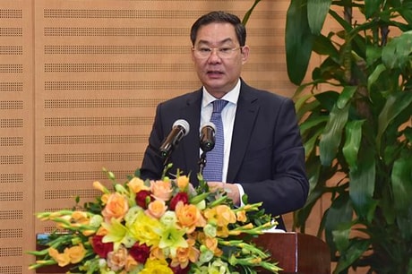 chan dung ong le hong son nguoi thay ong chu ngoc anh dieu hanh ubnd tp ha noi hinh 1
