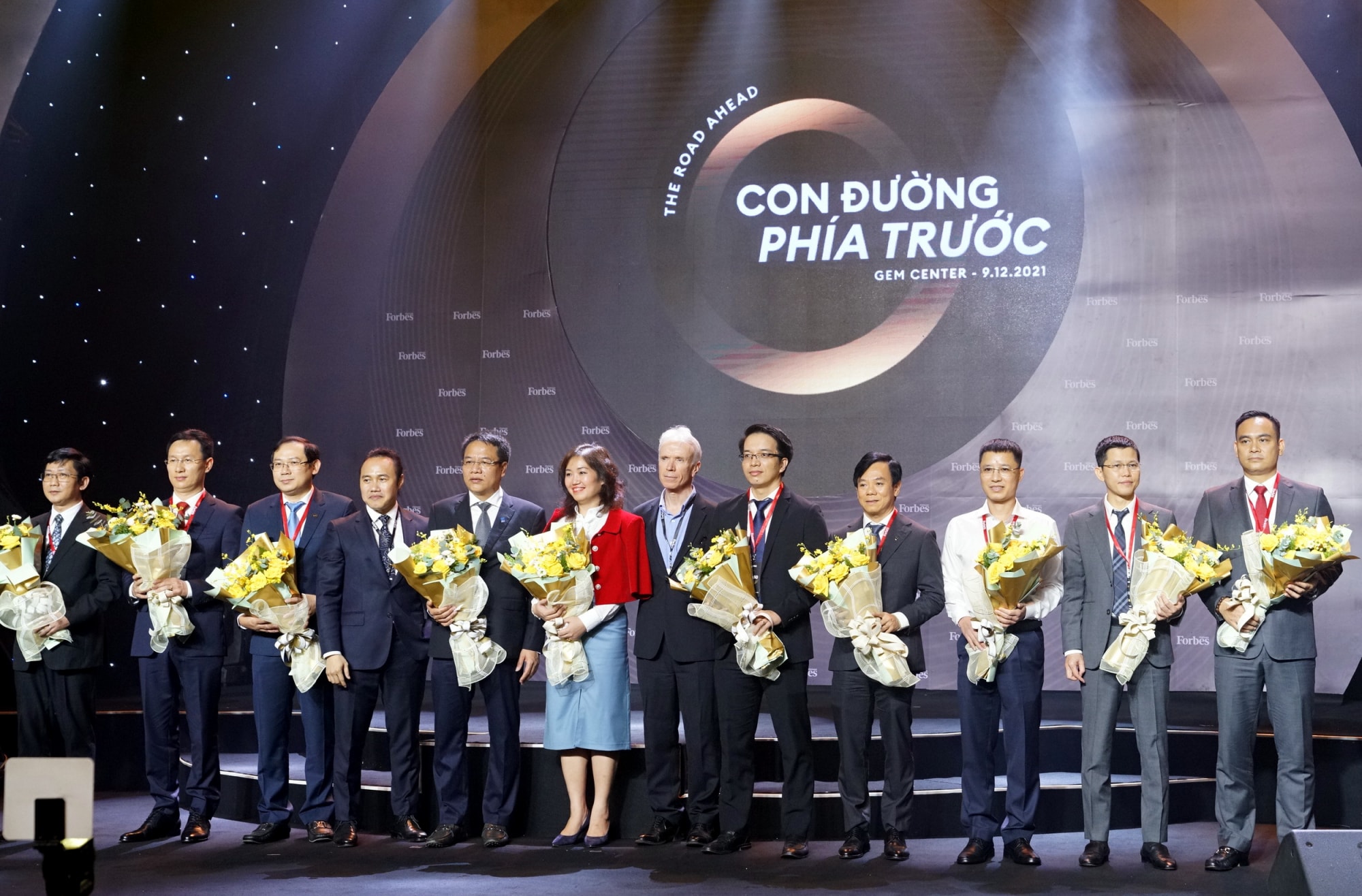 pv gas lan thu 10 lot vao binh chon cua forbes danh sach 50 cong ty niem yet tot nhat nam 2022 hinh 1