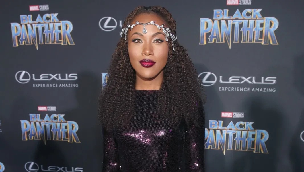 dewanda wise va ly do buoc phai roi khoi captain marvel hinh 2