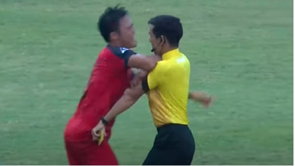 cau thu ngo anh vu dam thang mat trong tai phai nhan an phat ra sao hinh 3