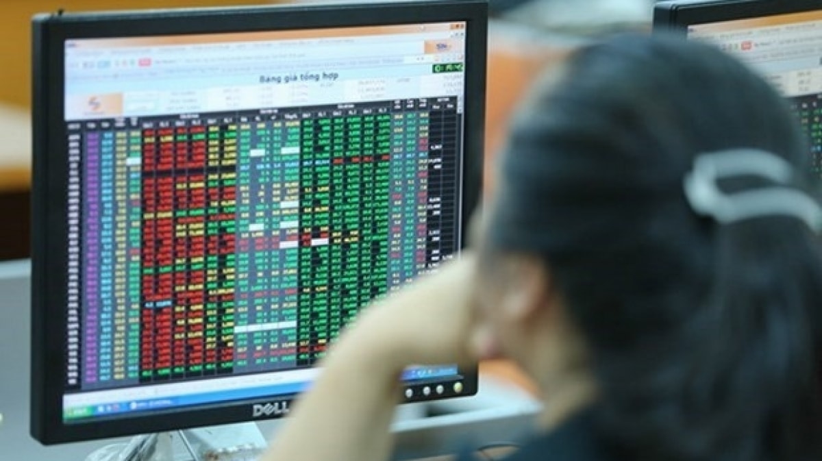 co phieu cac doanh nghiep thep tang manh nhung vn index van giam nhe hinh 1