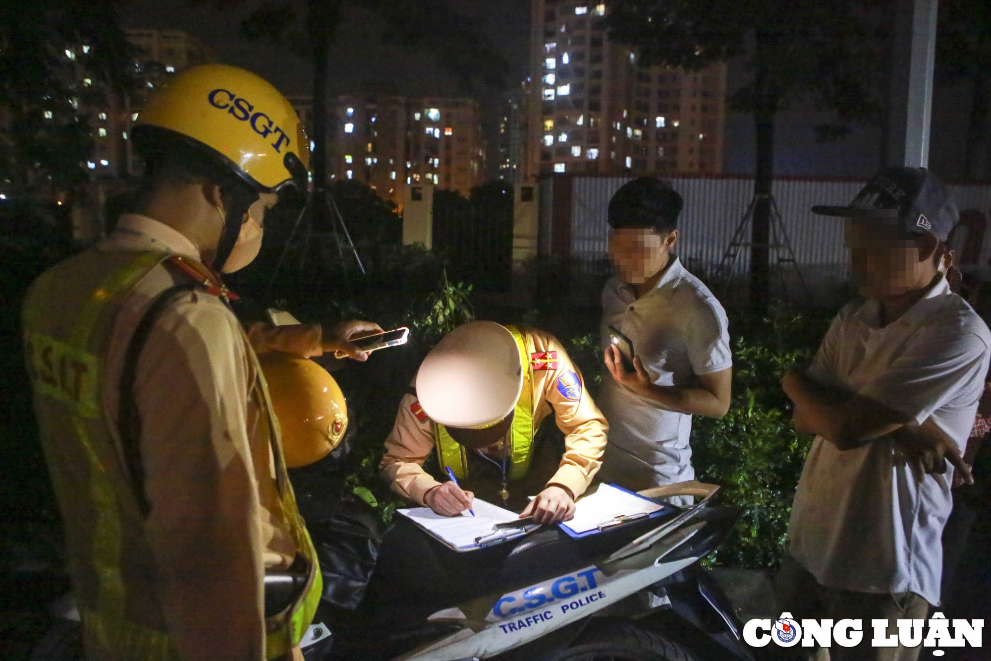 ha noi phat 3 trieu dong moi truong hop lai xe lam roi vai dat cat ra duong hinh 5