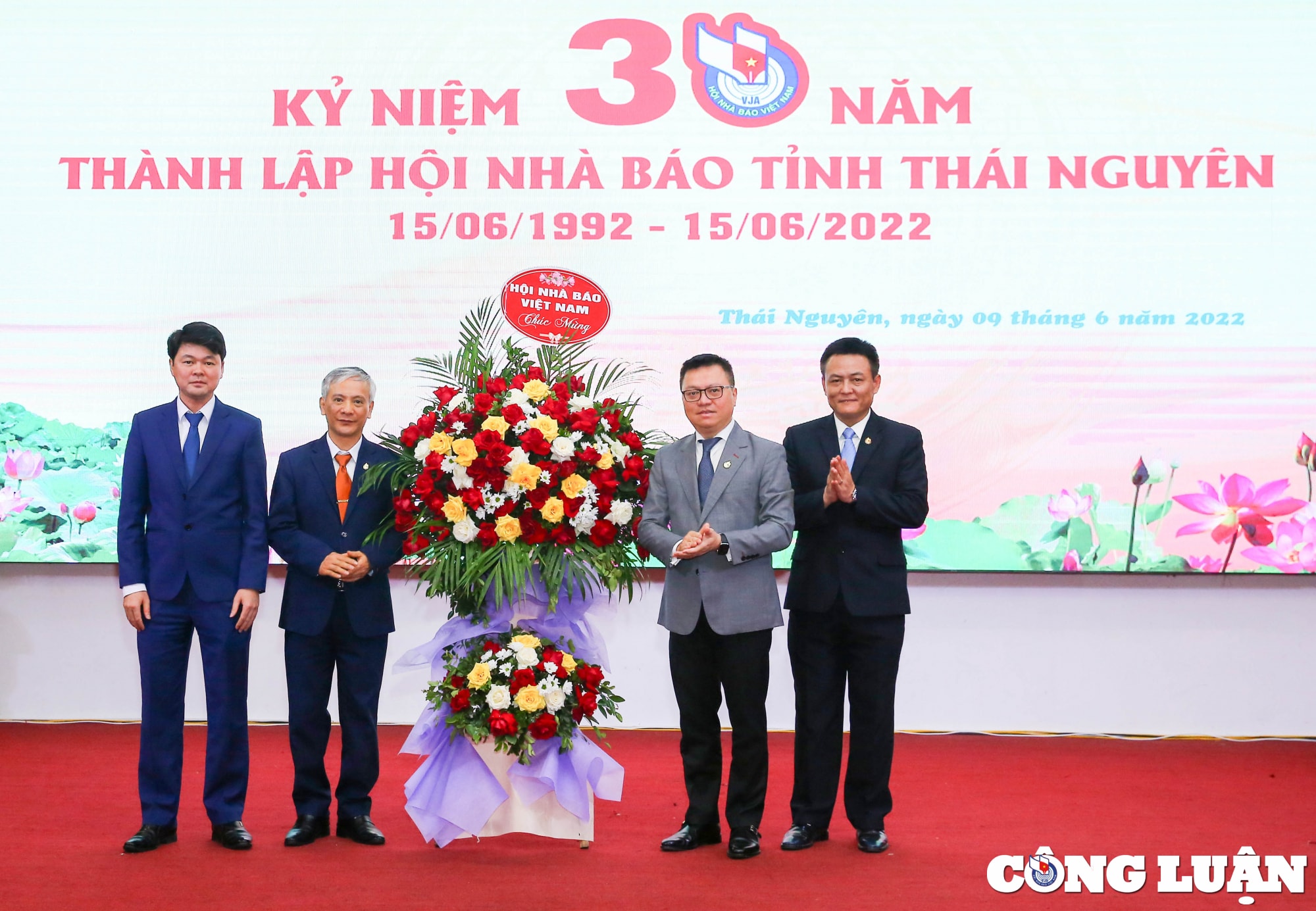 hoi nha bao tinh thai nguyen 30 nam xay dung phat trien nhan len niem tu hao hinh 2