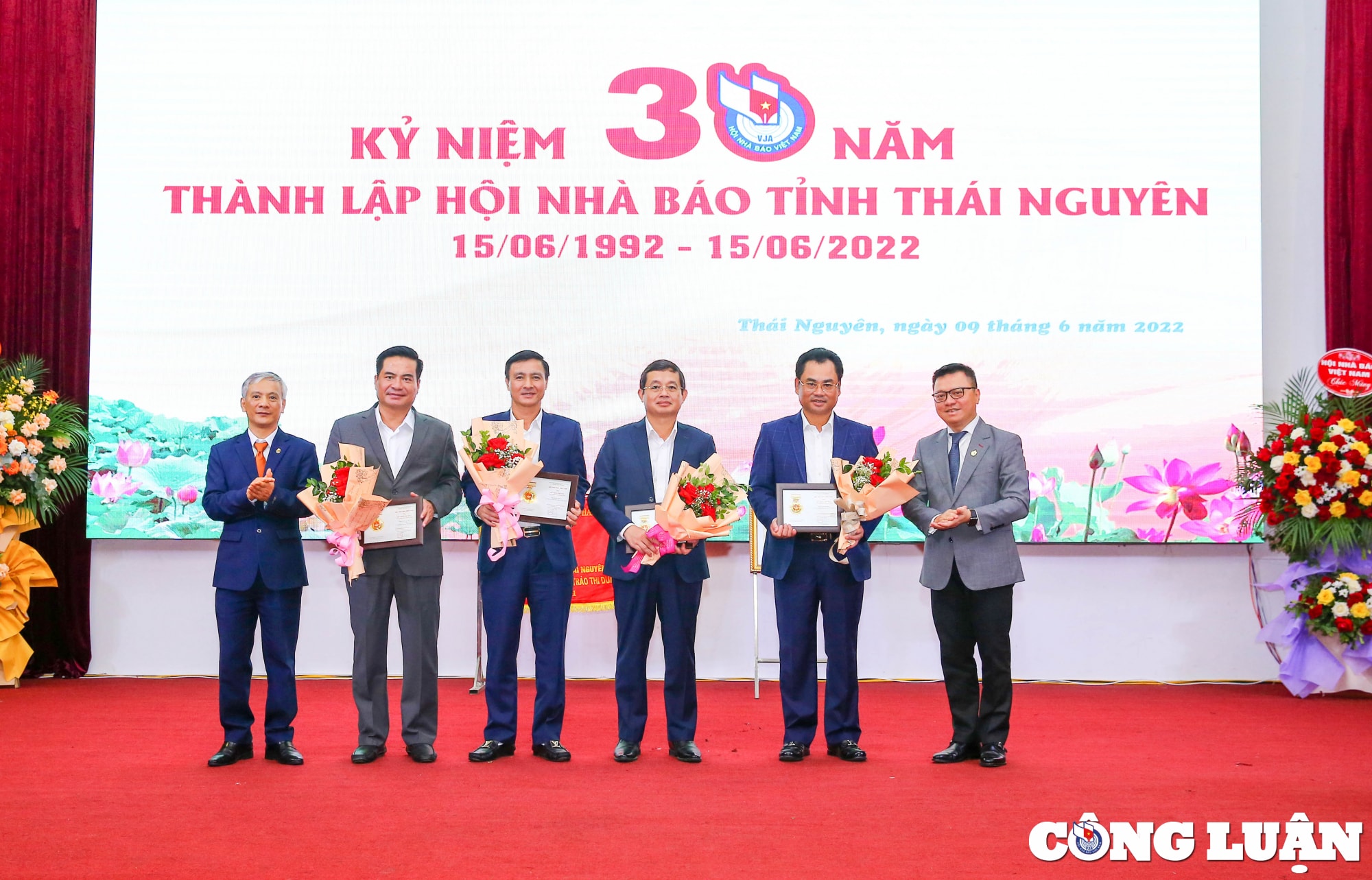 hoi nha bao tinh thai nguyen 30 nam xay dung phat trien nhan len niem tu hao hinh 7