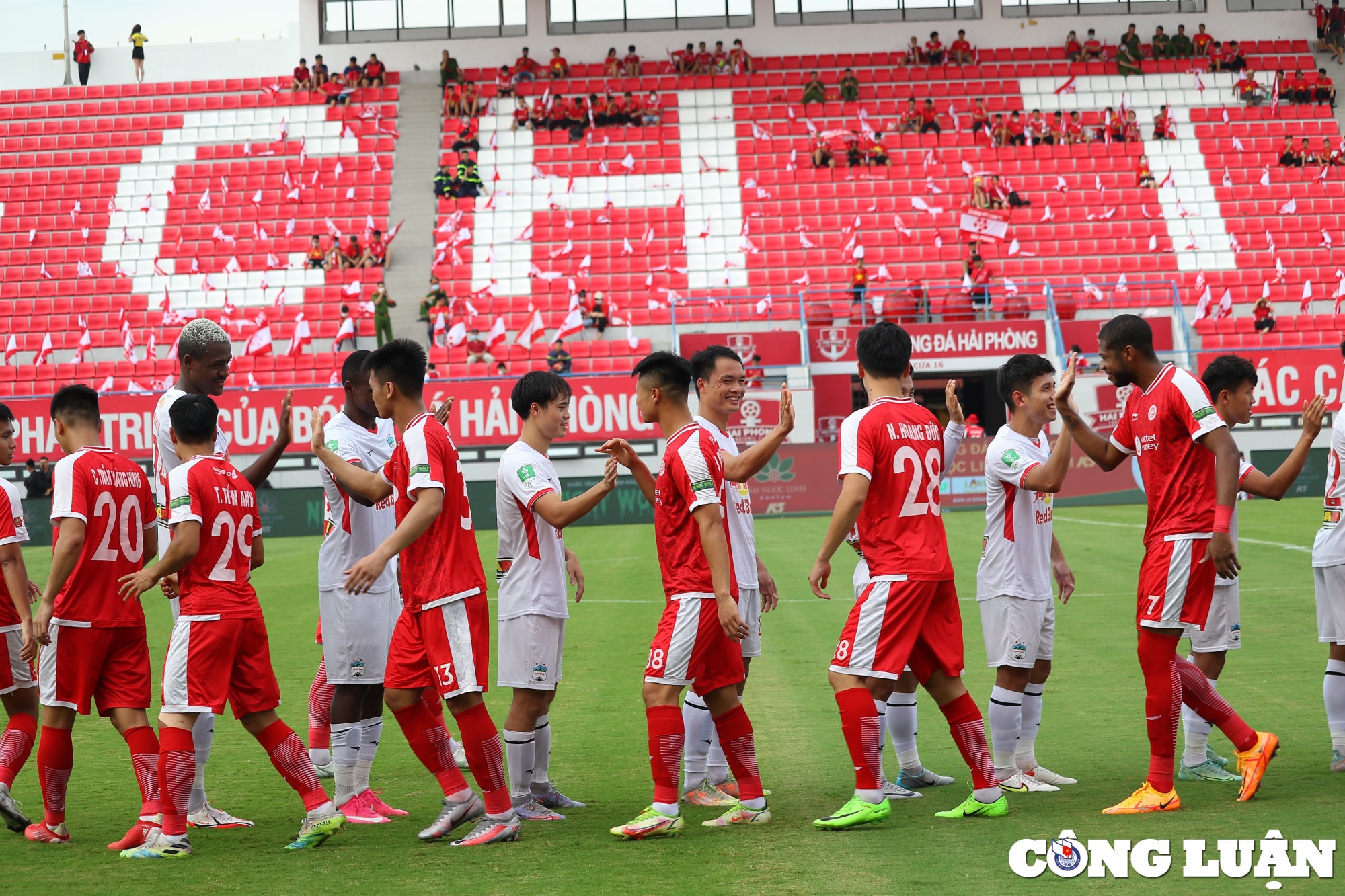 nguoc dong danh bai viettel 2 1 hagl ve thu 3 tai cup tu hung hai phong hinh 2