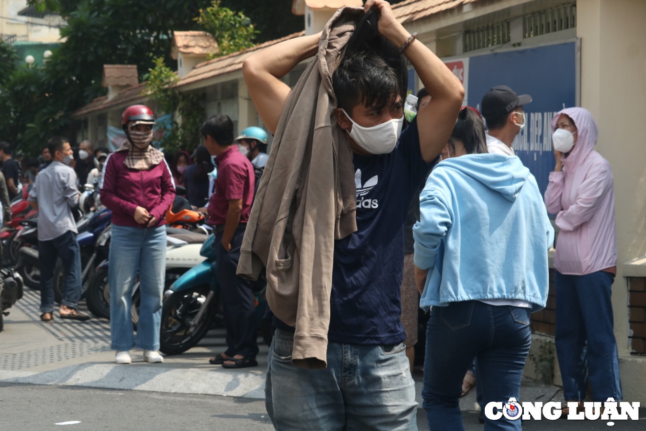 ky tuyen sinh lop 10 thi tieng anh phu huynh dung doi con duoi nang nong hinh 7