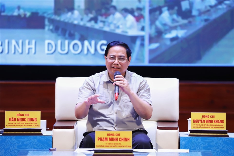 chung ta luon lang nghe thau hieu ton trong cac y kien cua nguoi lao dong hinh 2