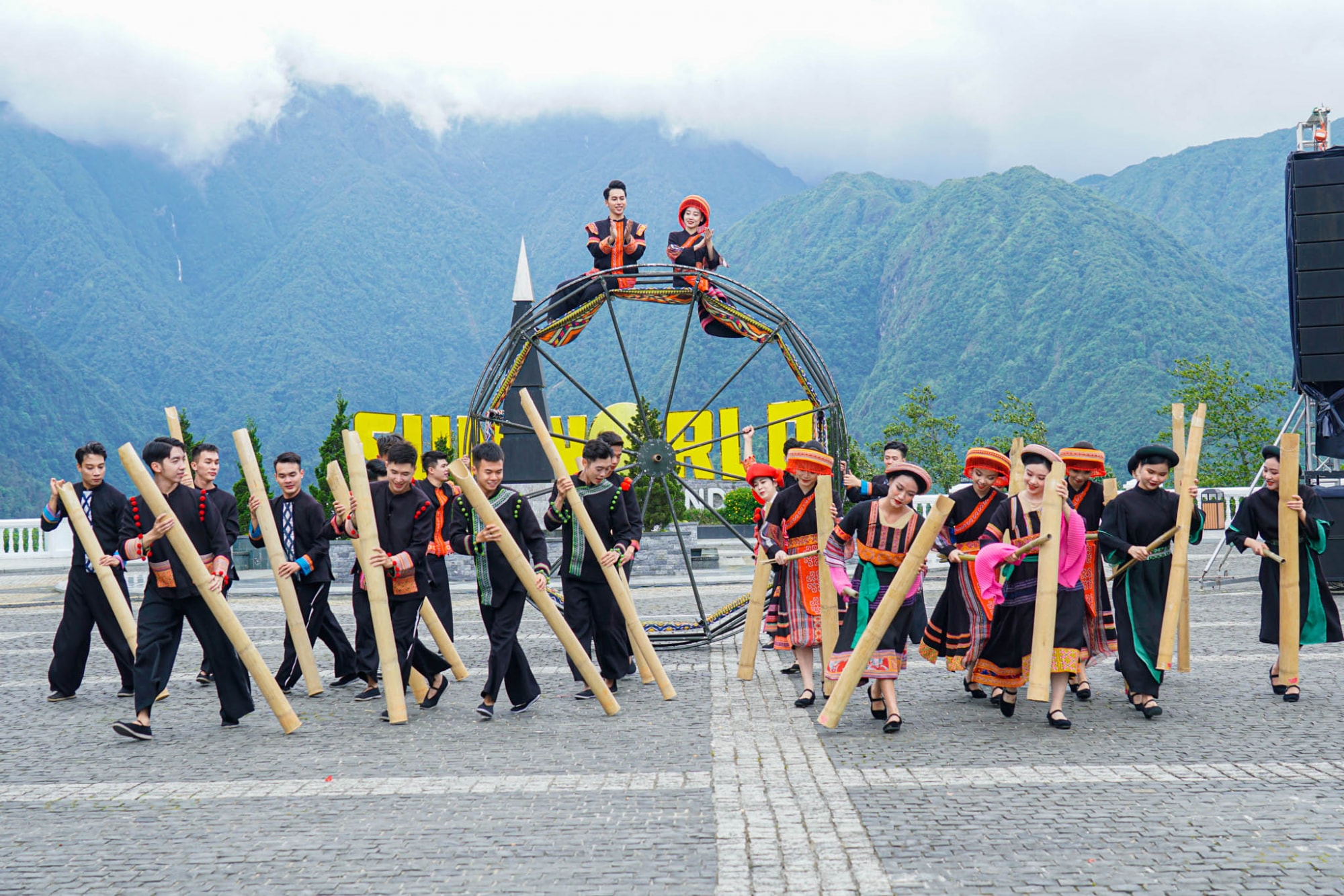thang 6 den sa pa bay giua mua hoa nhan uu dai toi 45 gia ve cap treo fansipan cho hoc sinh sinh vien hinh 5