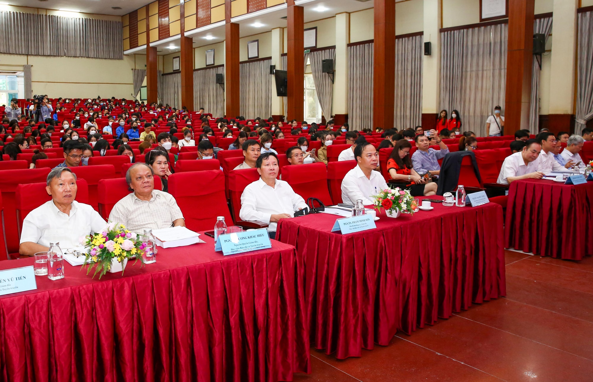 bao chi phai thuc su tro thanh phuong tien giam sat phan bien xa hoi hieu qua hinh 5