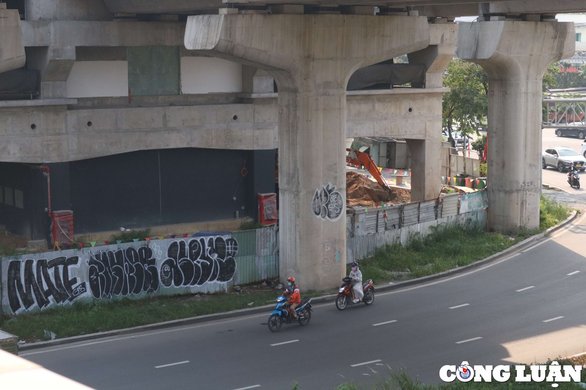 hinh ve bay rac thai tran lan doc tuyen metro 1 o tp hcm hinh 15