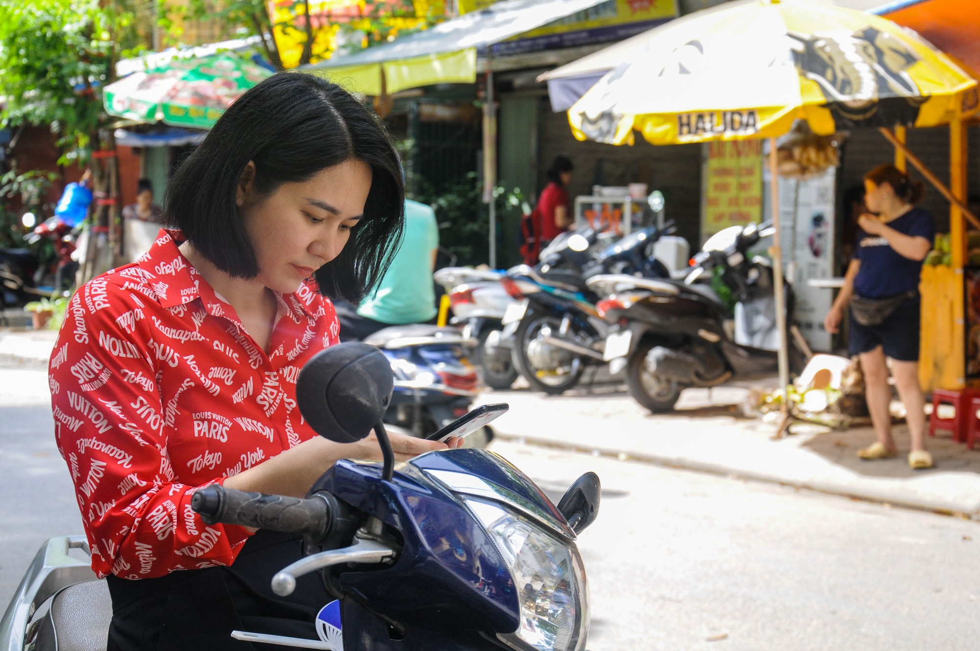 phu huynh doi nang dong hanh cung si tu mua thi hinh 6