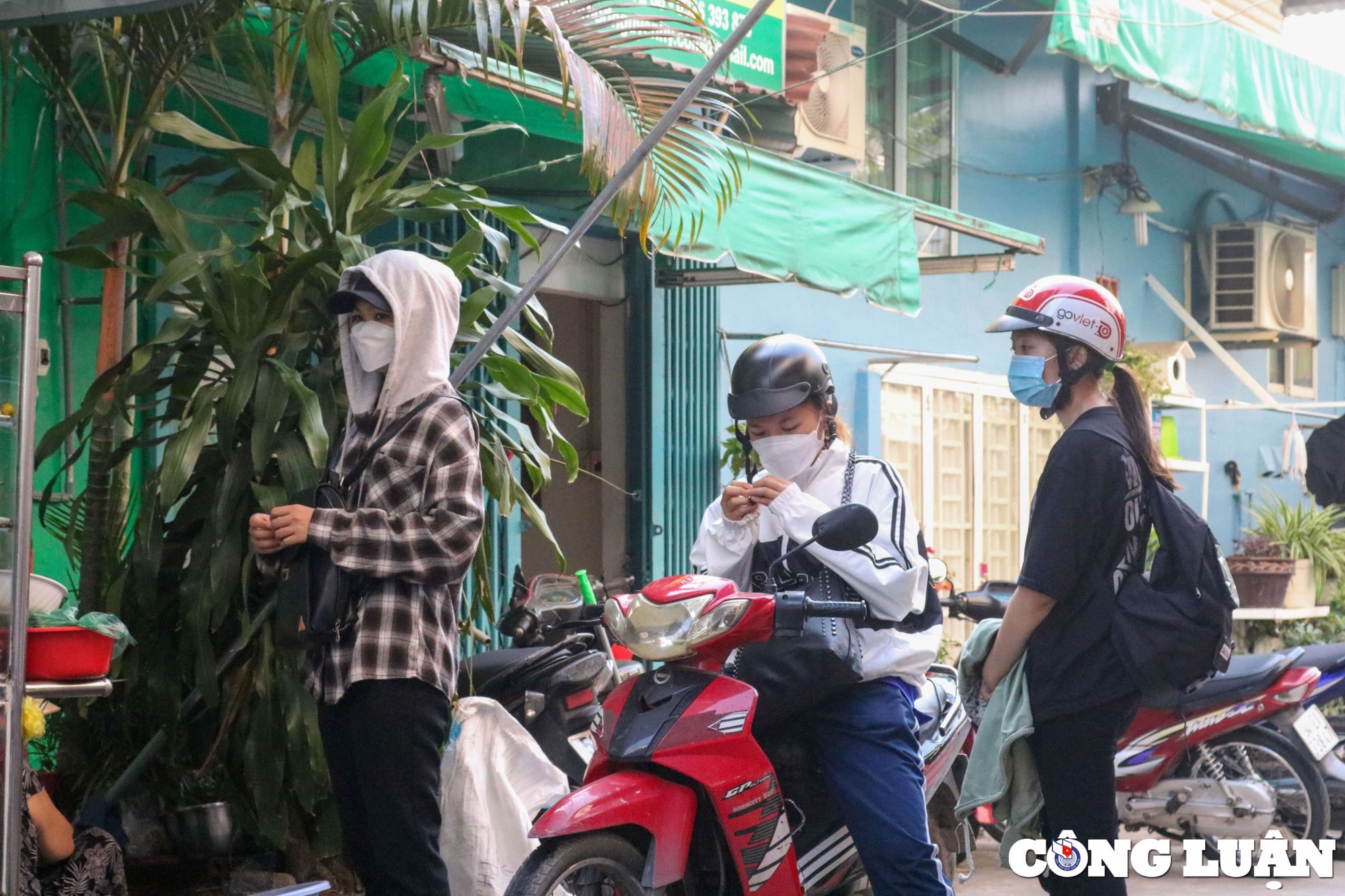 quan banh canh 10k chu quan suyt pha san vi nhieu nam quyet khong tang gia hinh 13