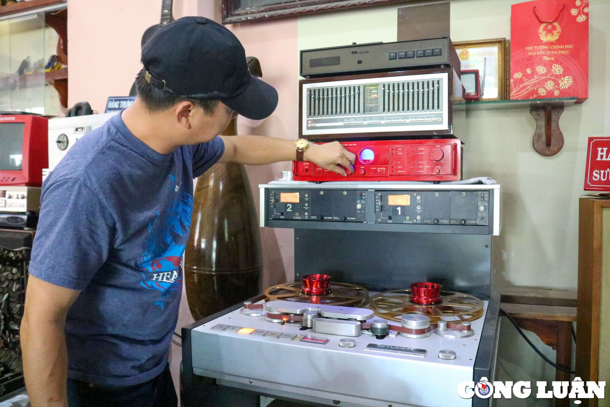 bo suu tap bang coi co bac ty cua nguoi dan ong 10 nam dam me hinh 3