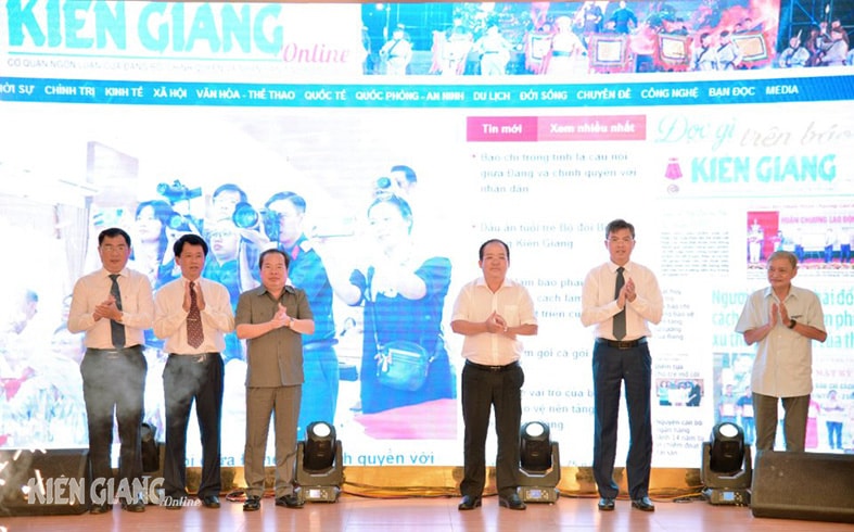 cong bo van hanh chinh thuc bao kien giang dien tu hinh 1
