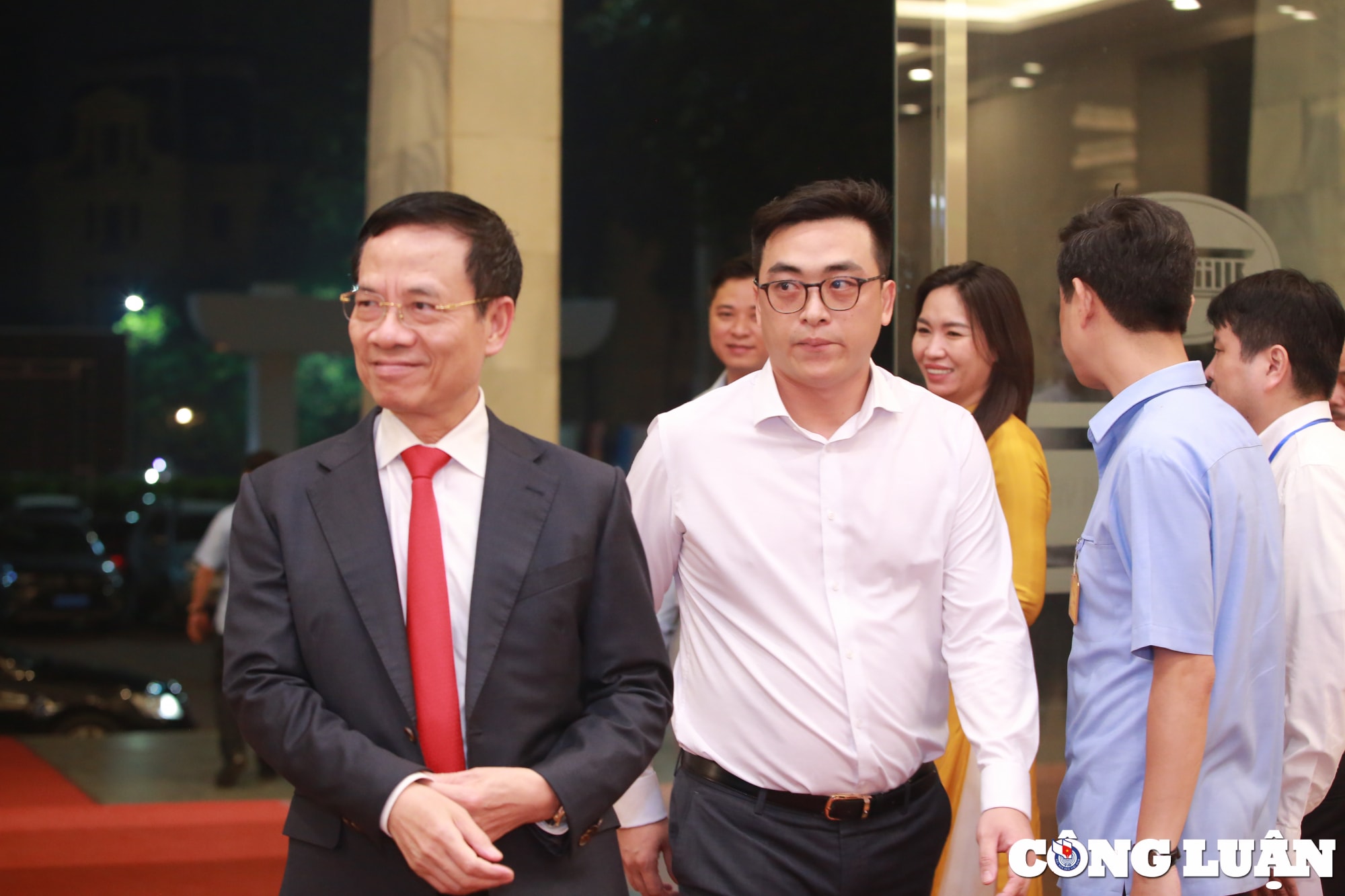 thu tuong pham minh chinh du le trao giai bao chi quoc gia lan thu xvi nam 2021 hinh 5