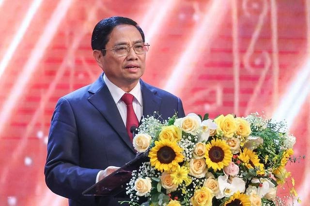 ton vinh nhung y tuong tien phong sang tao tinh than dung cam dan than cua nguoi lam bao hinh 5