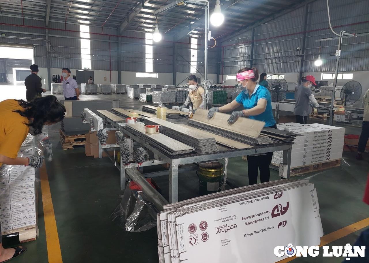 quang ninh thu ngan sach dat gan 272 nghin ty dong trong 6 thang dau nam hinh 2