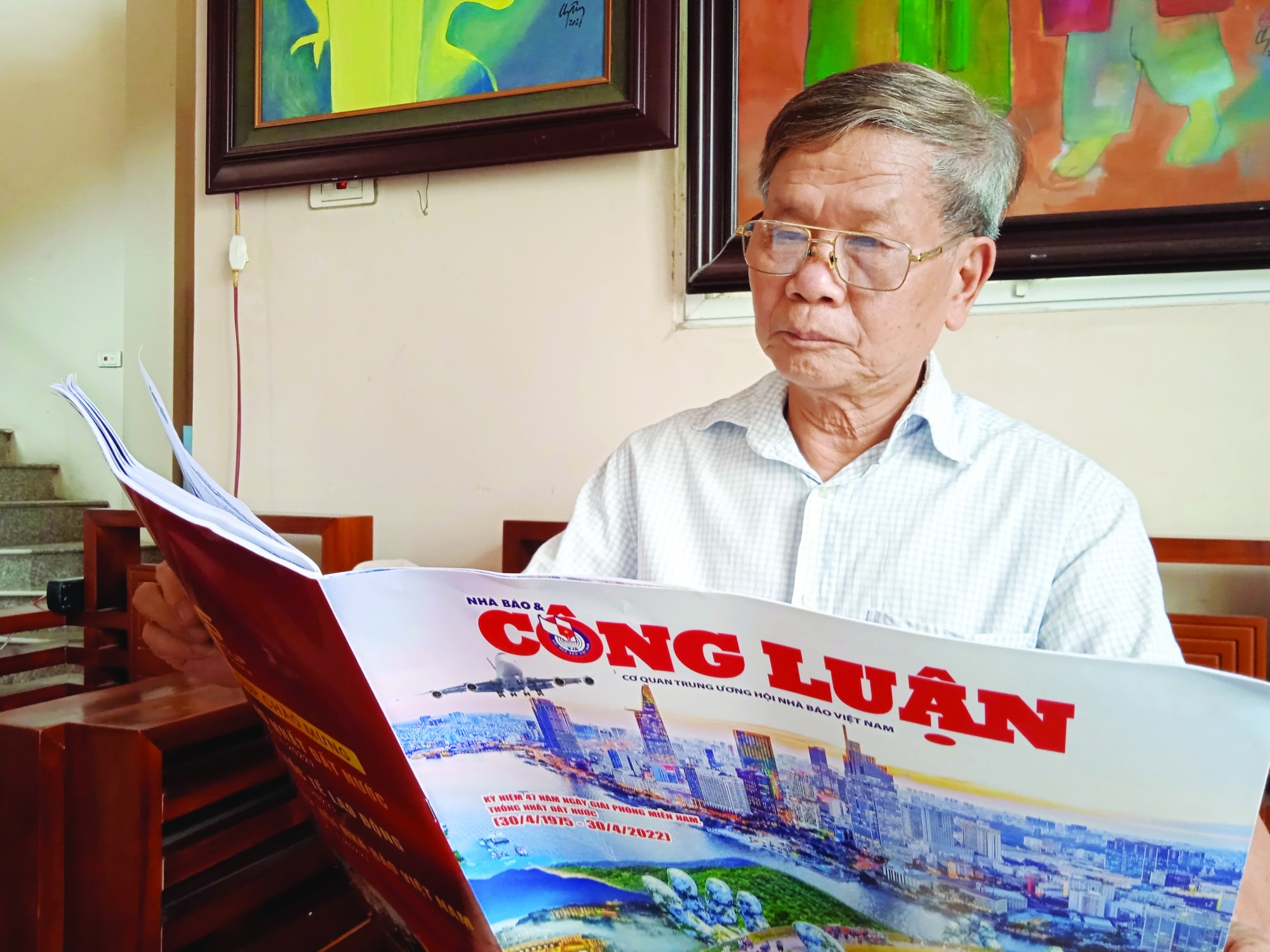 hoa si khanh cham nguyen pho chu tich hoi nha bao thanh pho ha noi viet la nghe ve la nghiep hinh 1