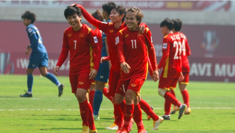 Hiện đội tuyển nữ Việt Nam đang tập luyện tại  Trung tâm đào tạo bóng đá trẻ VFF (Hà Nội) và sẽ lên đường sang Pháp đá giao hữu vào ngày 26/6 - Ảnh: AFF