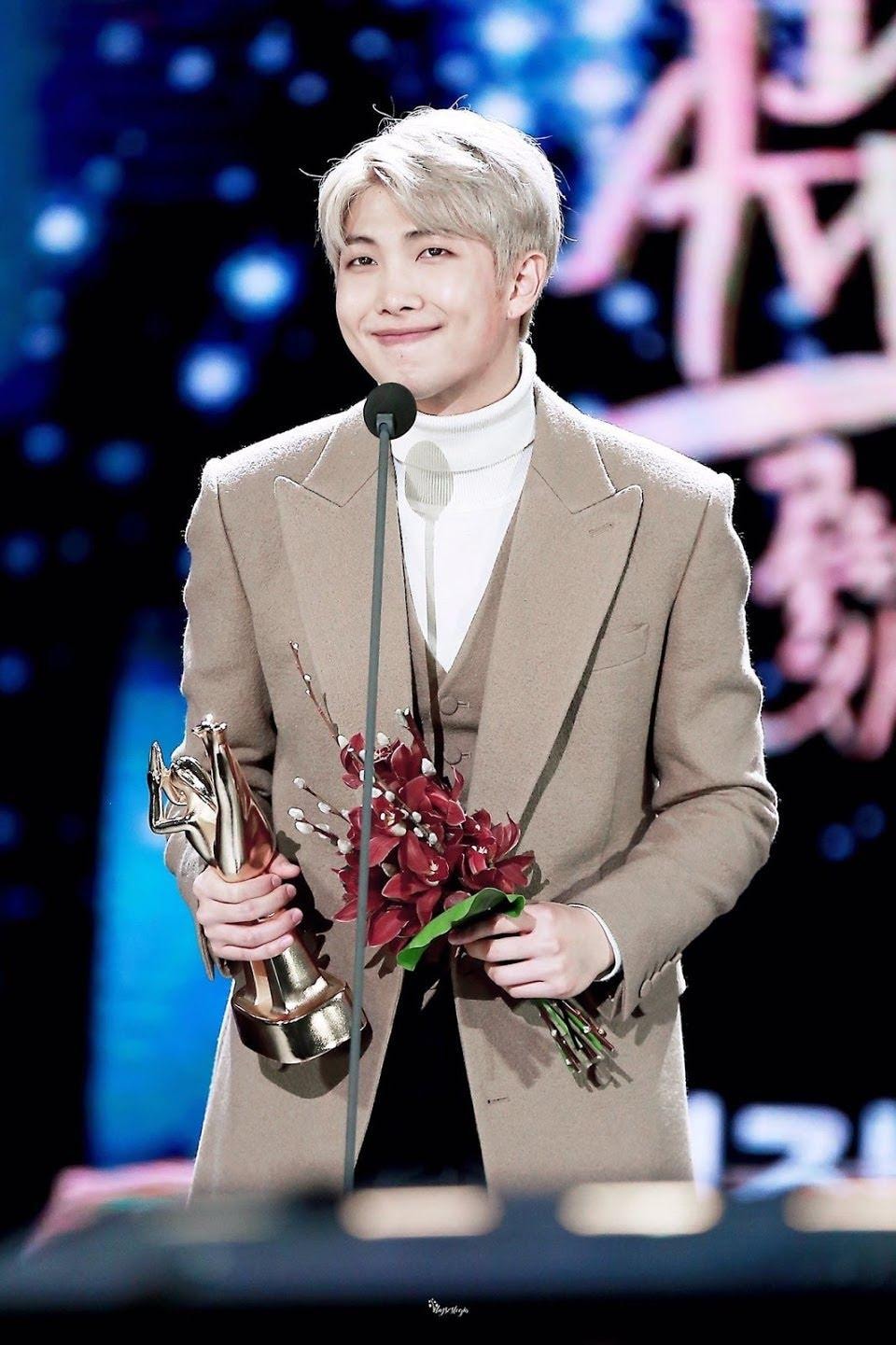 Tin đồn tình ái của RM khi nhóm nhạc BTS đang đứng trước thông tin tan rã và tranh cãi về hoạt động nhập ngũ - Ảnh: Soompi