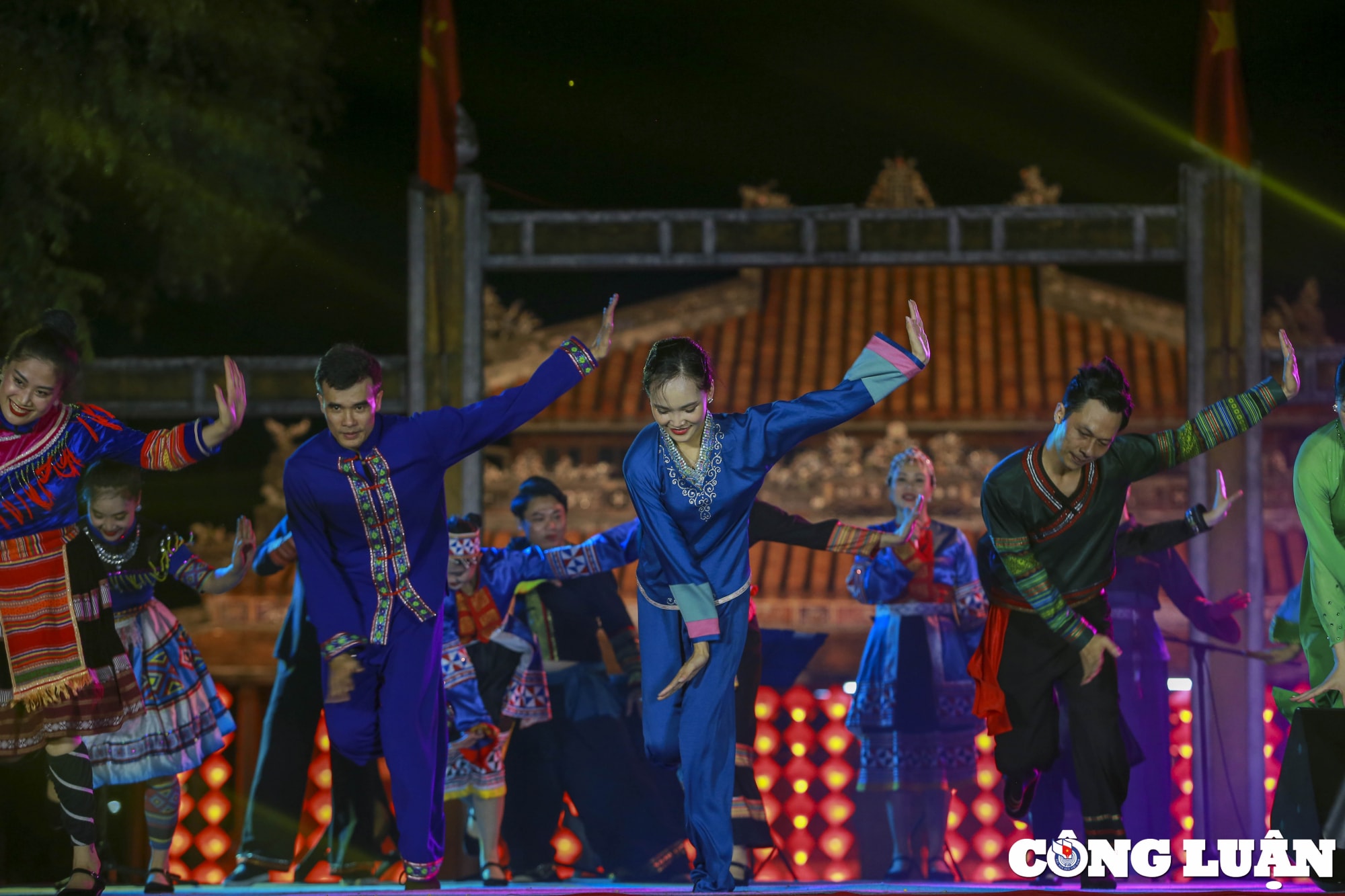 Bên cạnh đó còn có các hoạt động đồng hành, hưởng ứng, các chương trình xã hội hóa và nhiều hoạt động văn hóa cộng đồng như lễ hội 