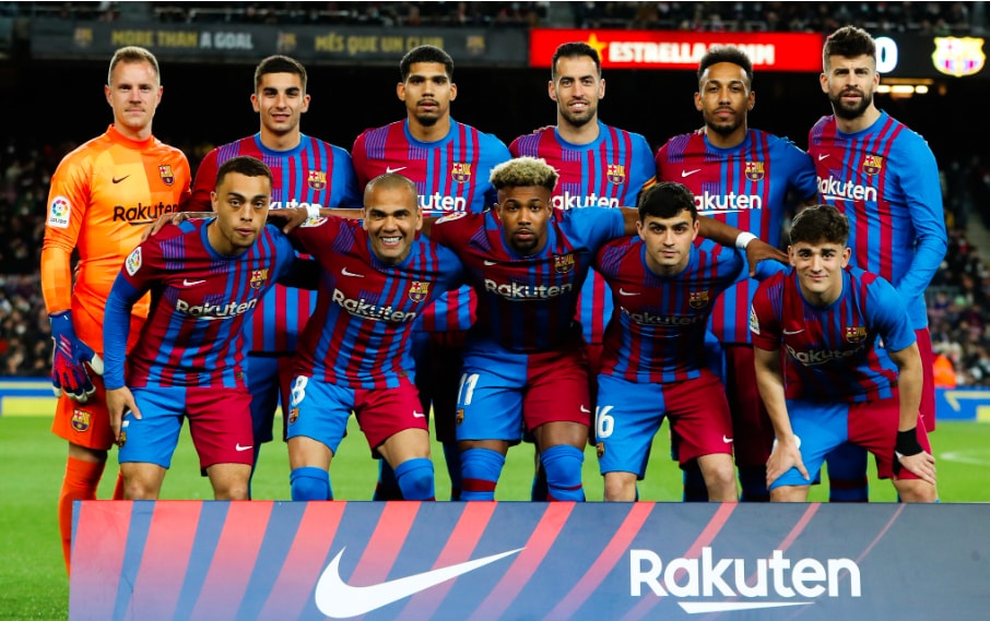 Trước đó, vào giữa tháng 3 câu lạc bộ Barca đã ký hợp đồng 3 năm với nền tảng nghe nhạc trực tuyến Spotify, trị giá 280 triệu euro. Ảnh: Getty