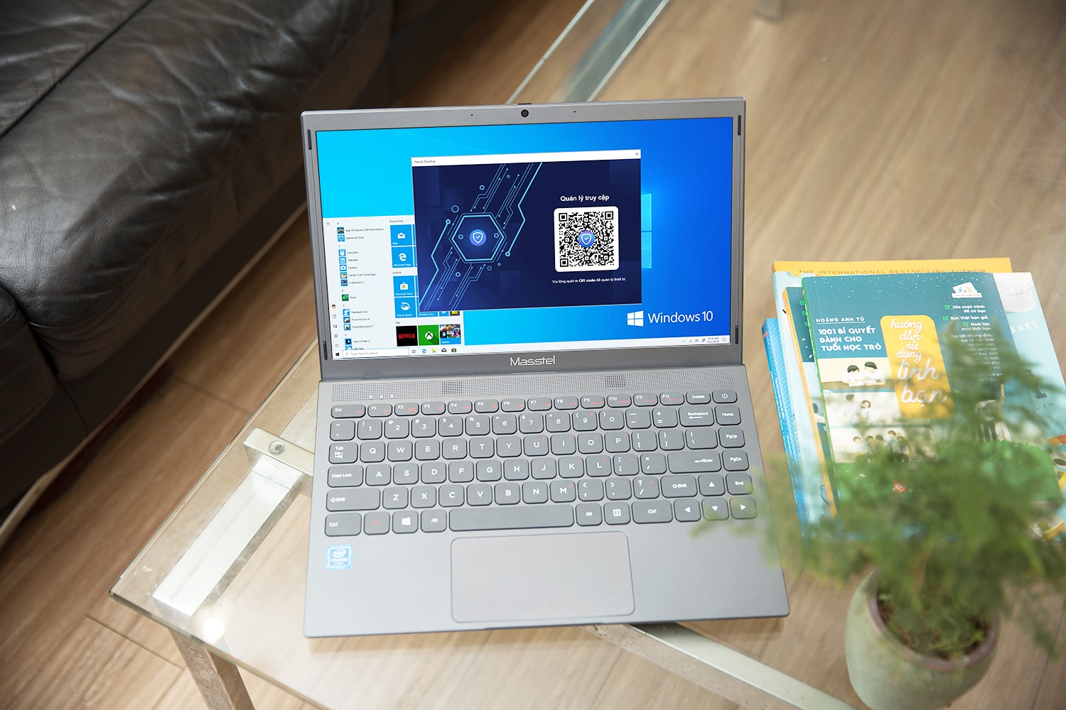 Các thông số cấu hình của máy ở mức trung bình trong phân khúc, với RAM 4 GB, bộ nhớ 128 GB. Thiết bị vẫn có thể chạy được hầu hết các ứng dụng phục vụ việc học tập như Office, Zoom, Chrome.