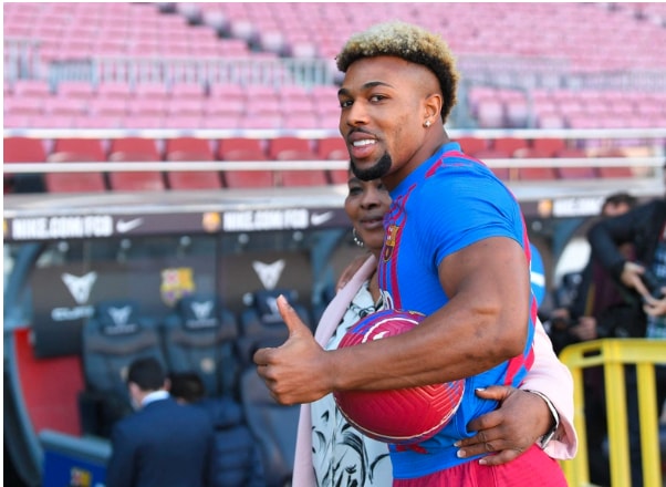 Được biết, Adama Traore gia nhập Barca trong kỳ chuyển nhượng giữa mùa 2021/22 theo dạng cho mượn kèm theo điều khoản Barca được ưu tiên mua đứt với giá 30 triệu euro. Tuy nhiên, tiền vệ 26 tuổi chỉ gây ấn tượng trong thời gian đầu. Anh khép lại hành trình ngắn ngủi ở sân Camp Nou mà không ghi được bàn nào. Ảnh: Getty