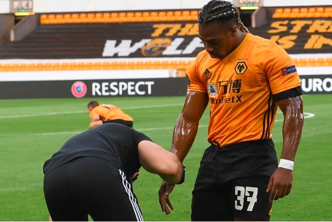 Trên thực tế, việc tiền đạo người Pháp Ousmane Dembele hồi sinh khiến Traore mất vị trí trong đội hình Barca. Đội chủ sân Camp Nou hiện dồn toàn lực để mời Dembele gia hạn hợp đồng. Vì thế, họ quyết định không kích hoạt điều khoản mua đứt Traore. Ảnh: Goal