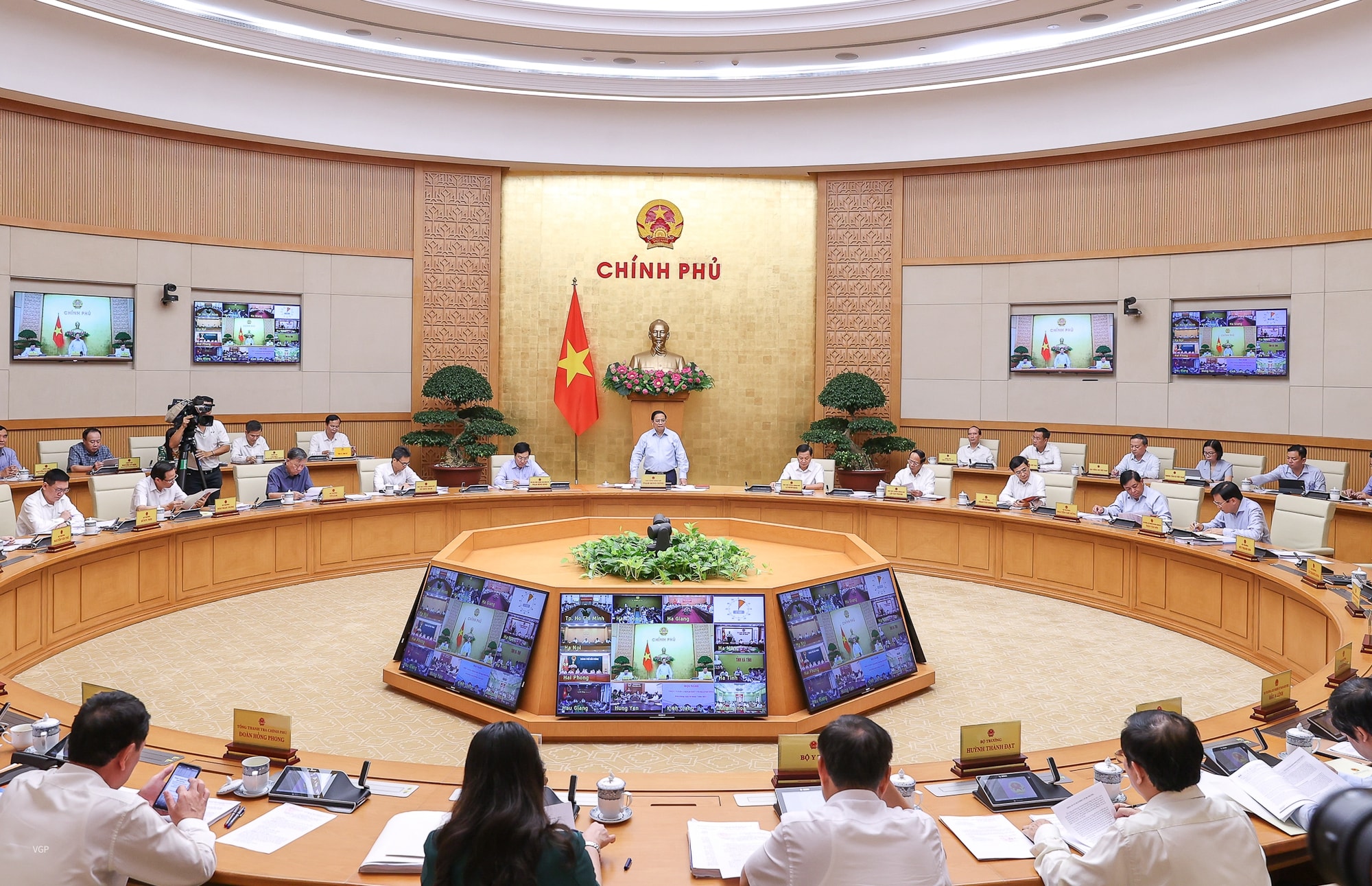 kinh te phuc hoi tich cuc tang truong gdp vuot kich ban cao de ra hinh 1