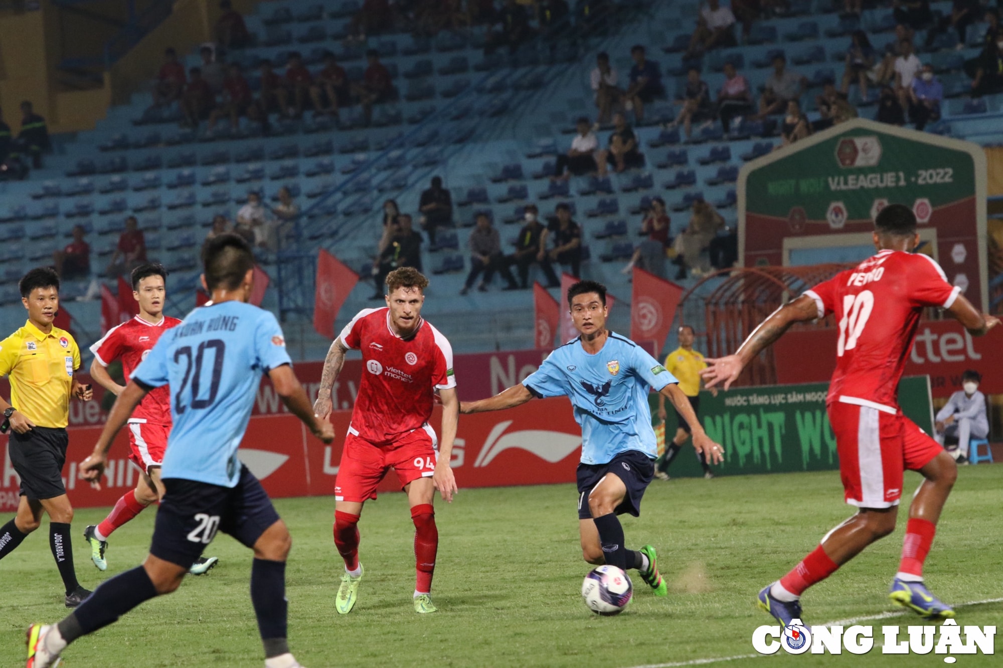 hang cong vo duyen viettel fc de thua 0 1 ha tinh tren san hang day hinh 8