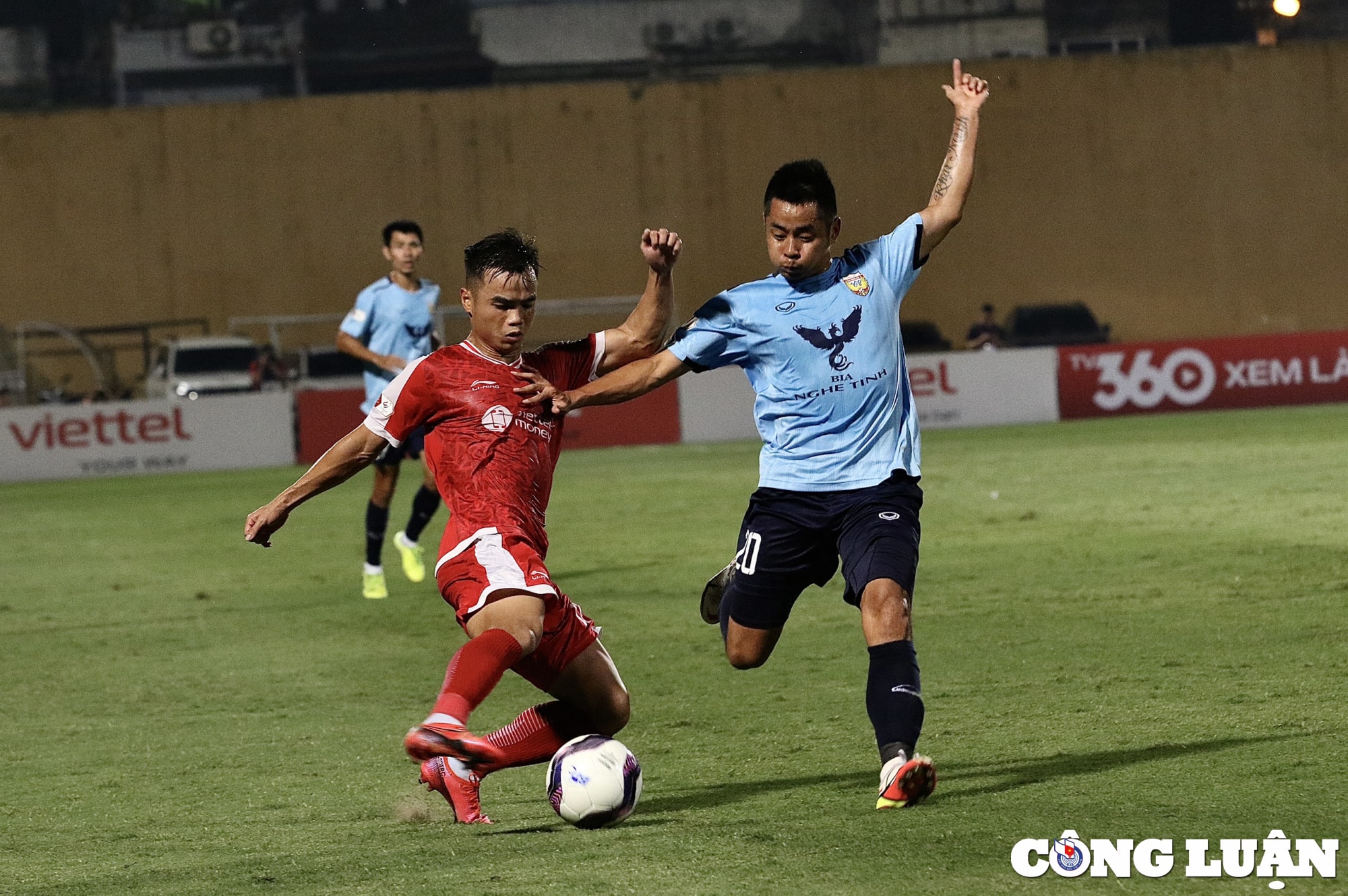 hang cong vo duyen viettel fc de thua 0 1 ha tinh tren san hang day hinh 6