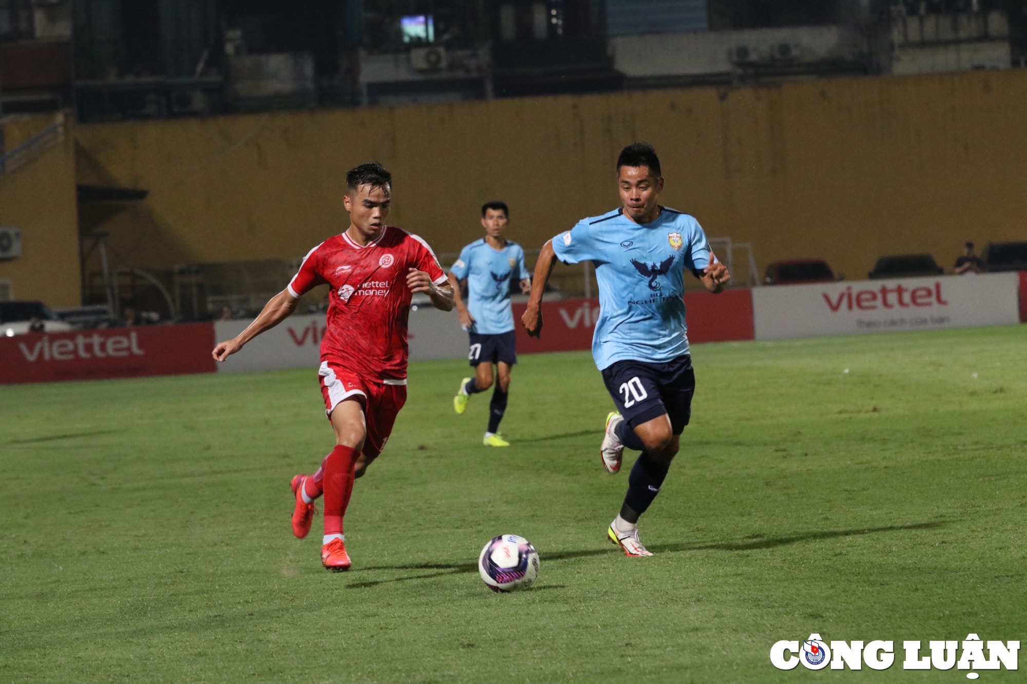 hang cong vo duyen viettel fc de thua 0 1 ha tinh tren san hang day hinh 5