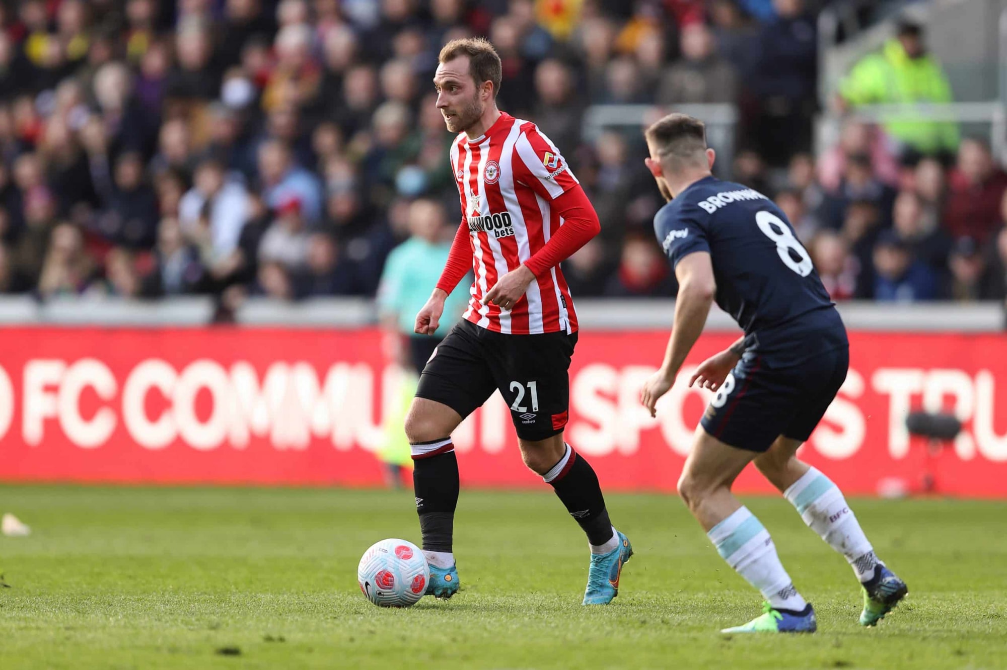 eriken dong y den man united on gioi eriksen day roi hinh 5