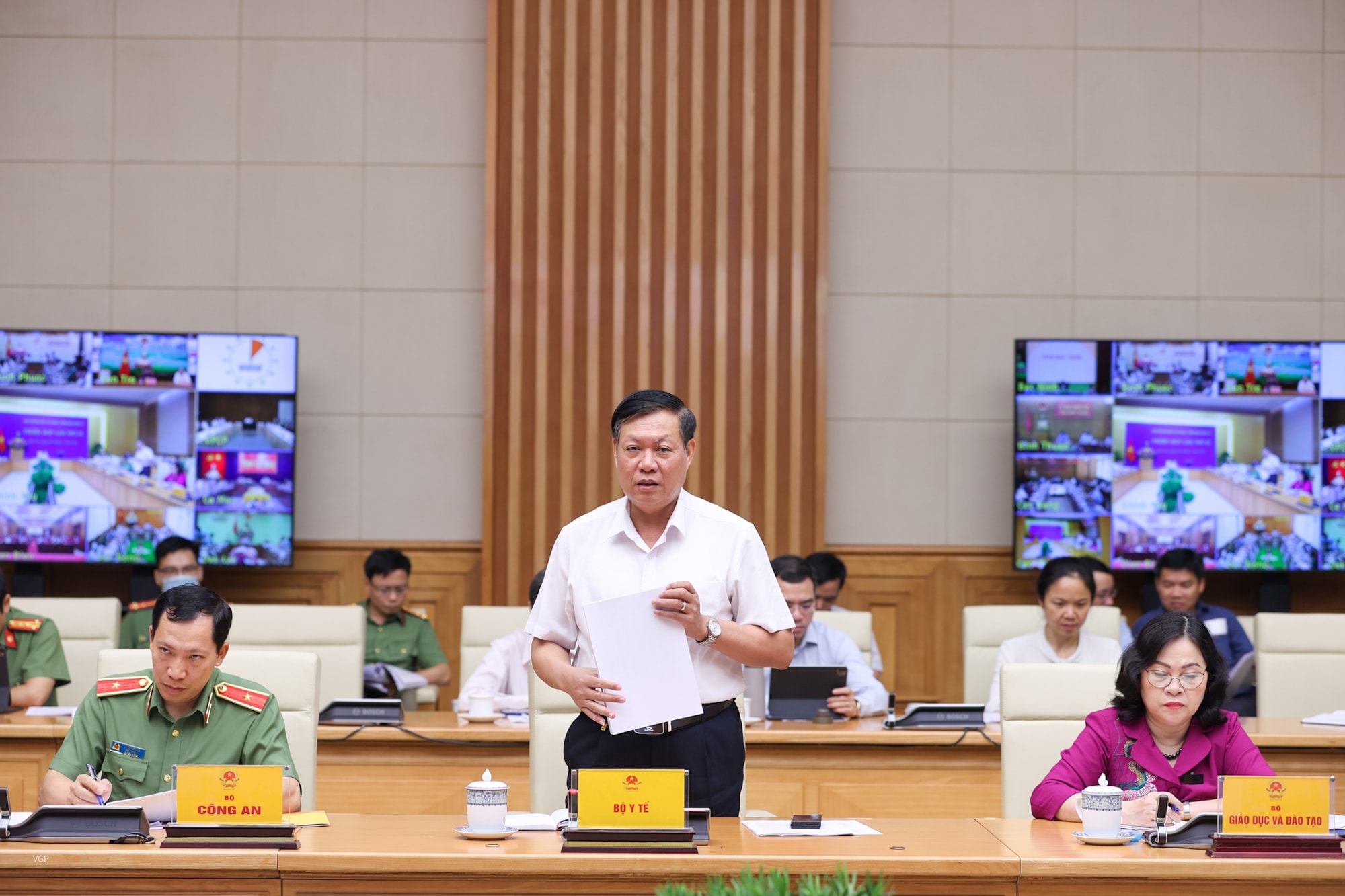 co tinh trang ton dong nhieu vaccine covid 19 nguy co het han phai huy bo hinh 1