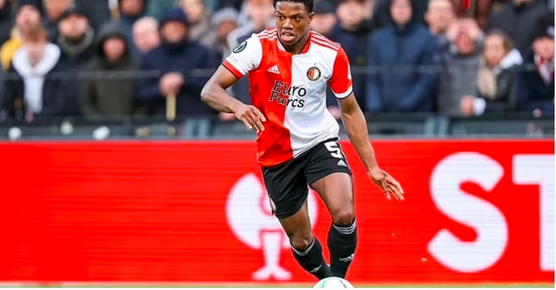 tyrell malacia chinh thuc gia nhap man utd hinh 4