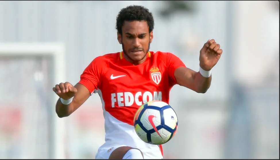 top 8 ngoi sao tre that bai khi roi lo dao tao la masia hinh 4