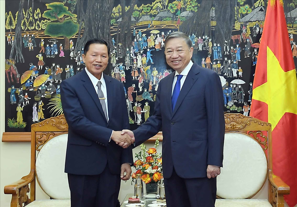 tang cuong hop tac giua bo cong an viet nam va bo cong an lao hinh 1