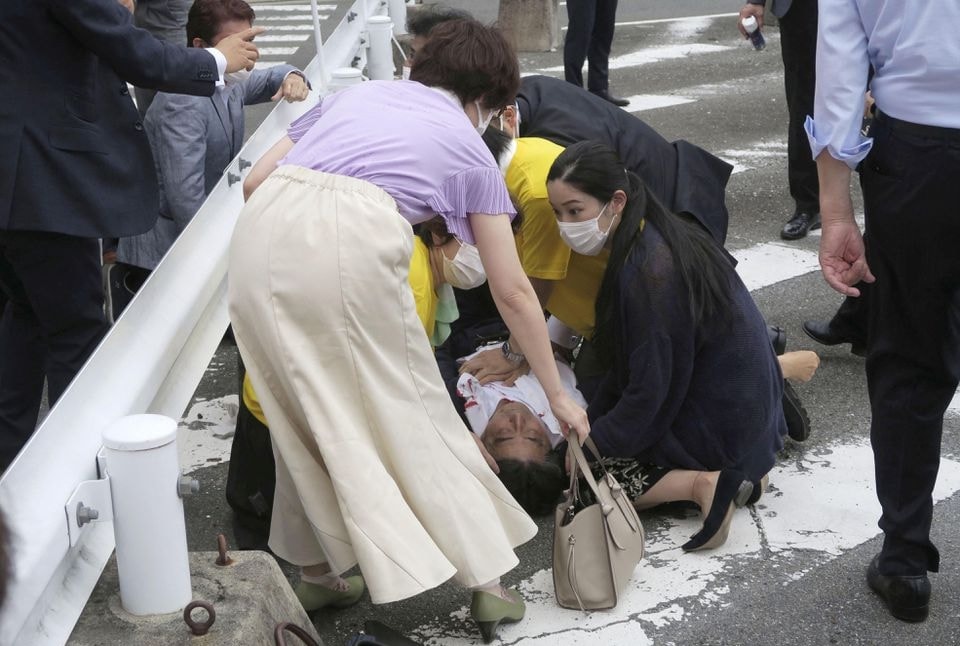 cuu thu tuong nhat ban shinzo abe qua doi sau khi bi ban hinh 2