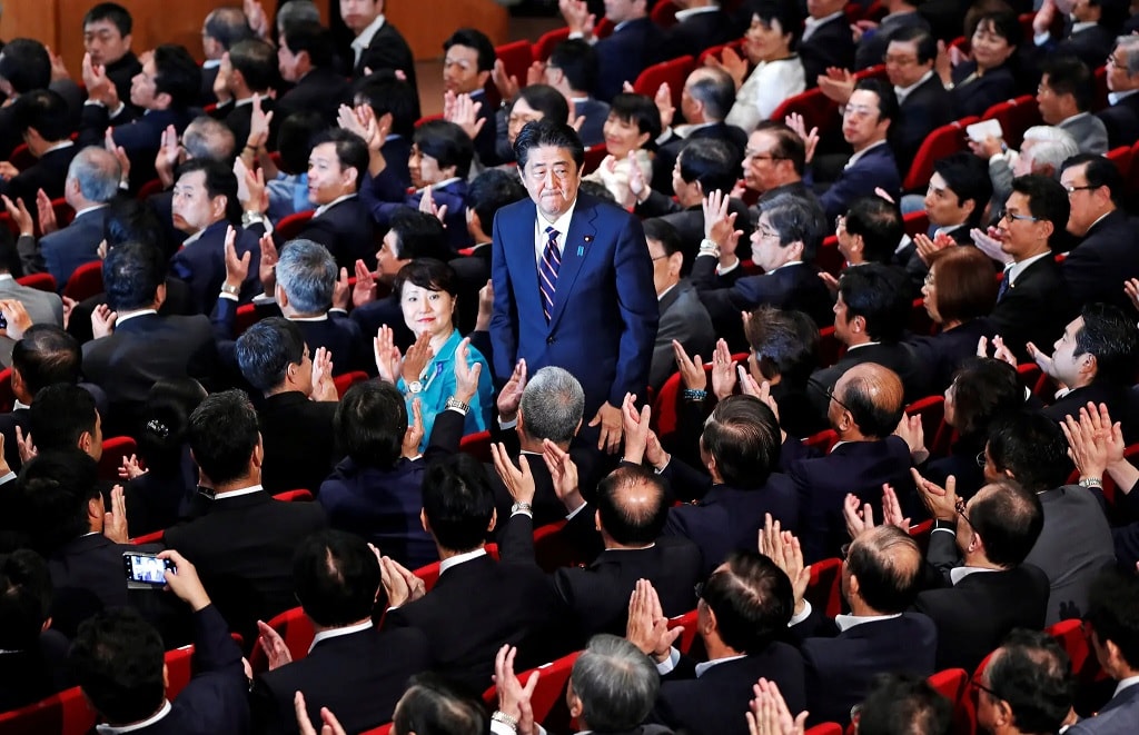 shinzo abe vi thu tuong vi dai cua nhat ban hinh 2