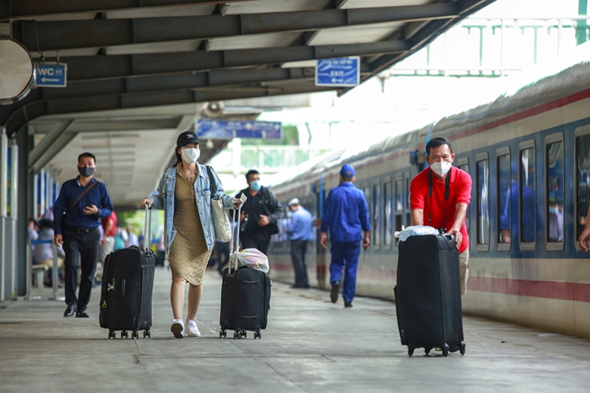 co gi tren toa tau chat luong cao tuyen ha noi hai phong hinh 2