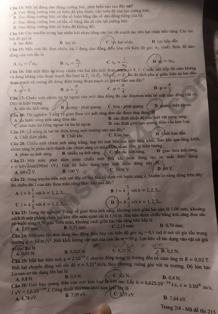 de thi tot nghiep thpt 2022 mon vat ly ma de 215 hinh 2