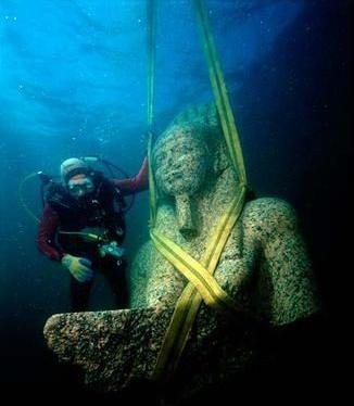 thonis heracleion thanh pho huyen thoai cua ai cap an minh duoi dai duong hinh 8