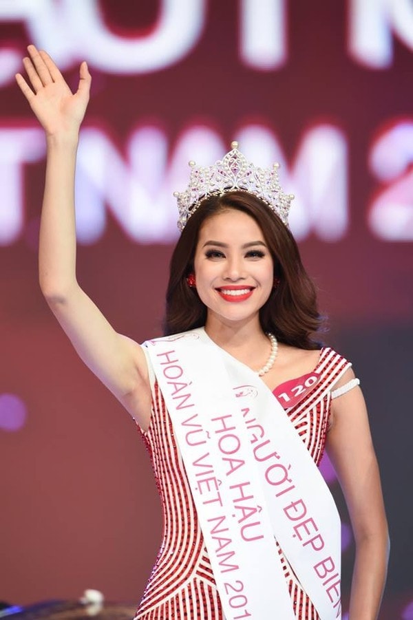 pham huong va hanh trinh lot xac ngoan muc ve nhan sac hinh 5